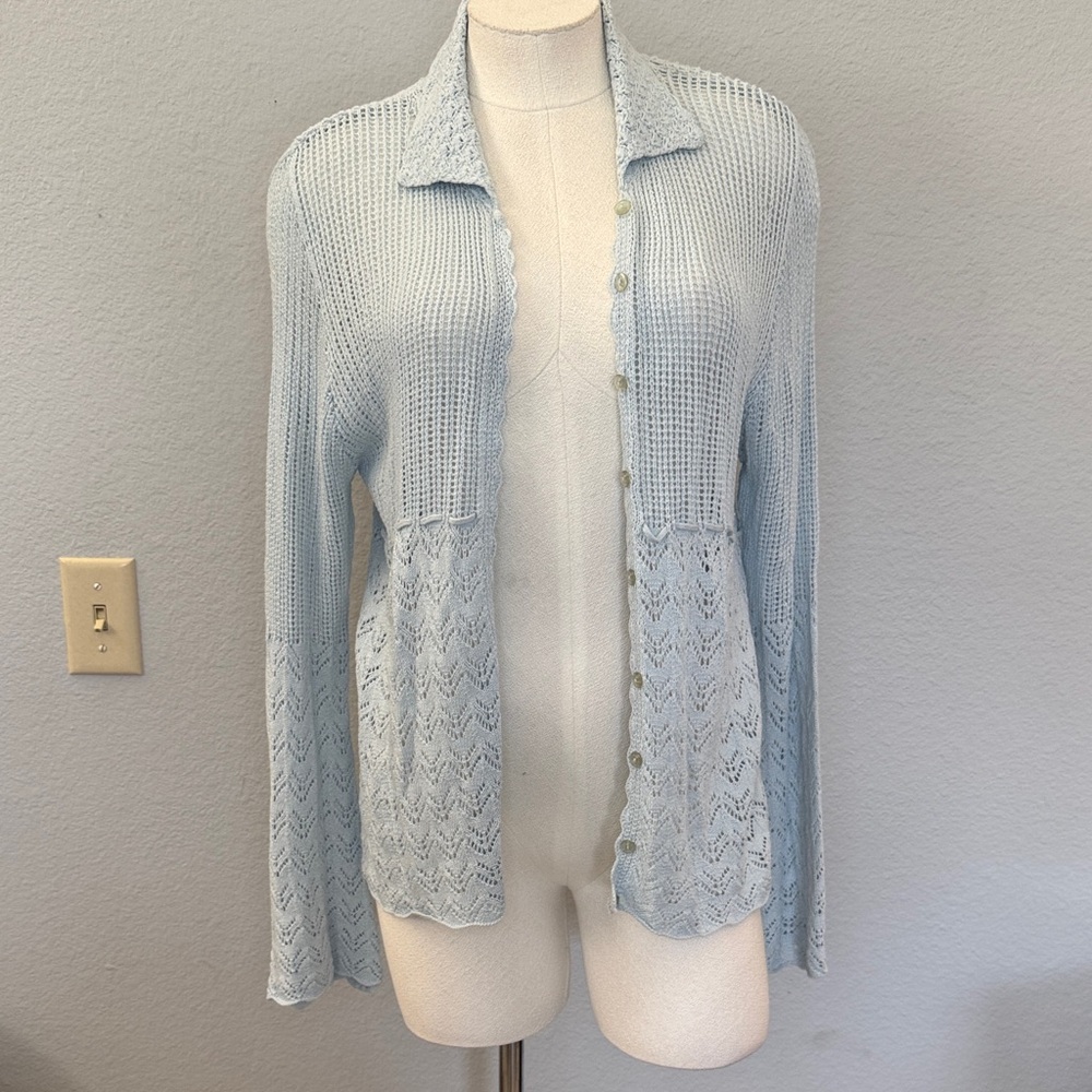 Light Blue Women's Sweater crochet knit in lt. blue Sz Med EUC (D2)